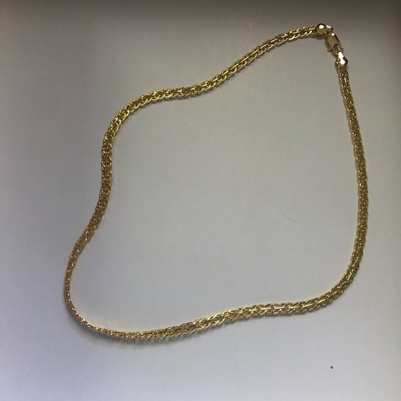 Jewelry - Classic Gold Chain Necklace - Women's Jewelry